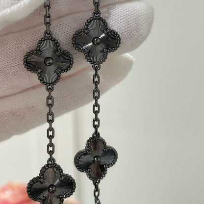[Auream]CLOVER 5 MOTIF BLACK BRACELET