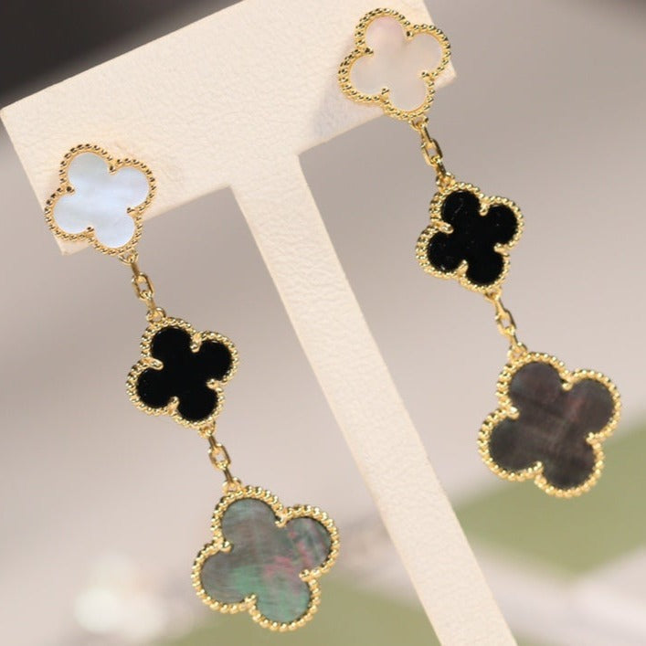 [Auream]CLOVER EARRINGS GOLD ONYX MOP 3 MOTIF