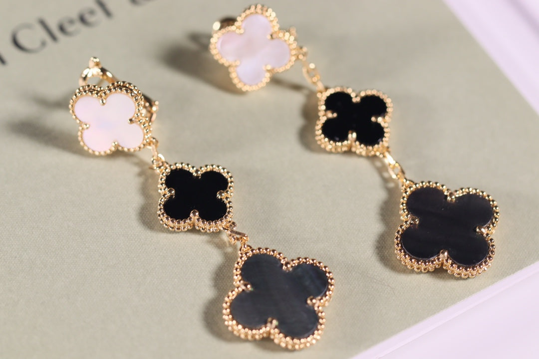 [Auream]CLOVER EARRINGS GOLD ONYX MOP 3 MOTIF