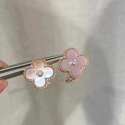 [Auream]CLOVER MEDIUM 1 MOTIFS  PINK MOP DIAMOND EARRINGS