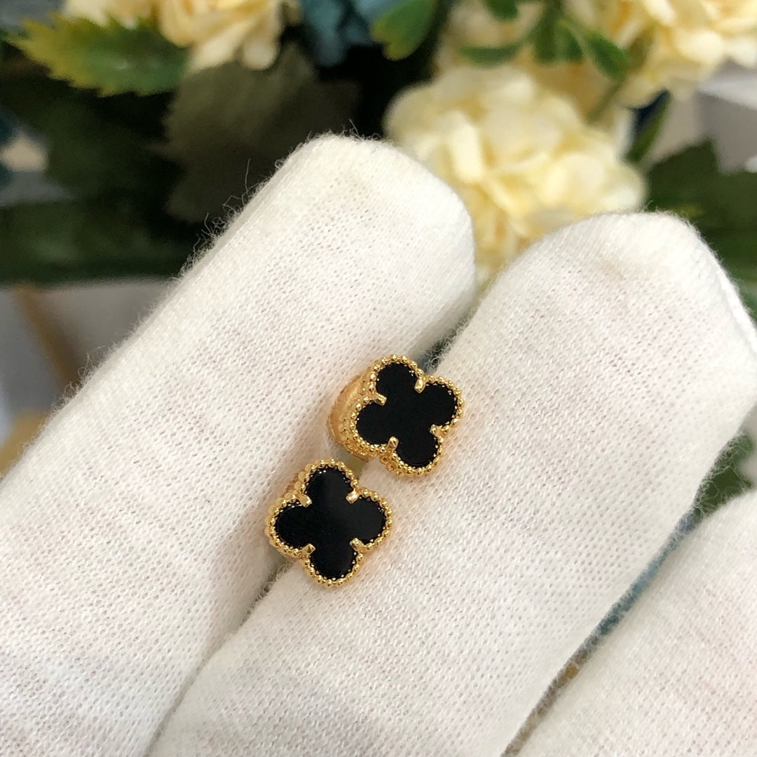 [Auream]CLOVER MINI GOLD EARRINGS