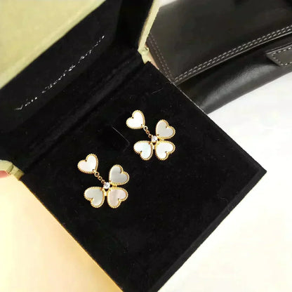 [Auream]CLOVER SWEET WHITE MOP EARRINGS