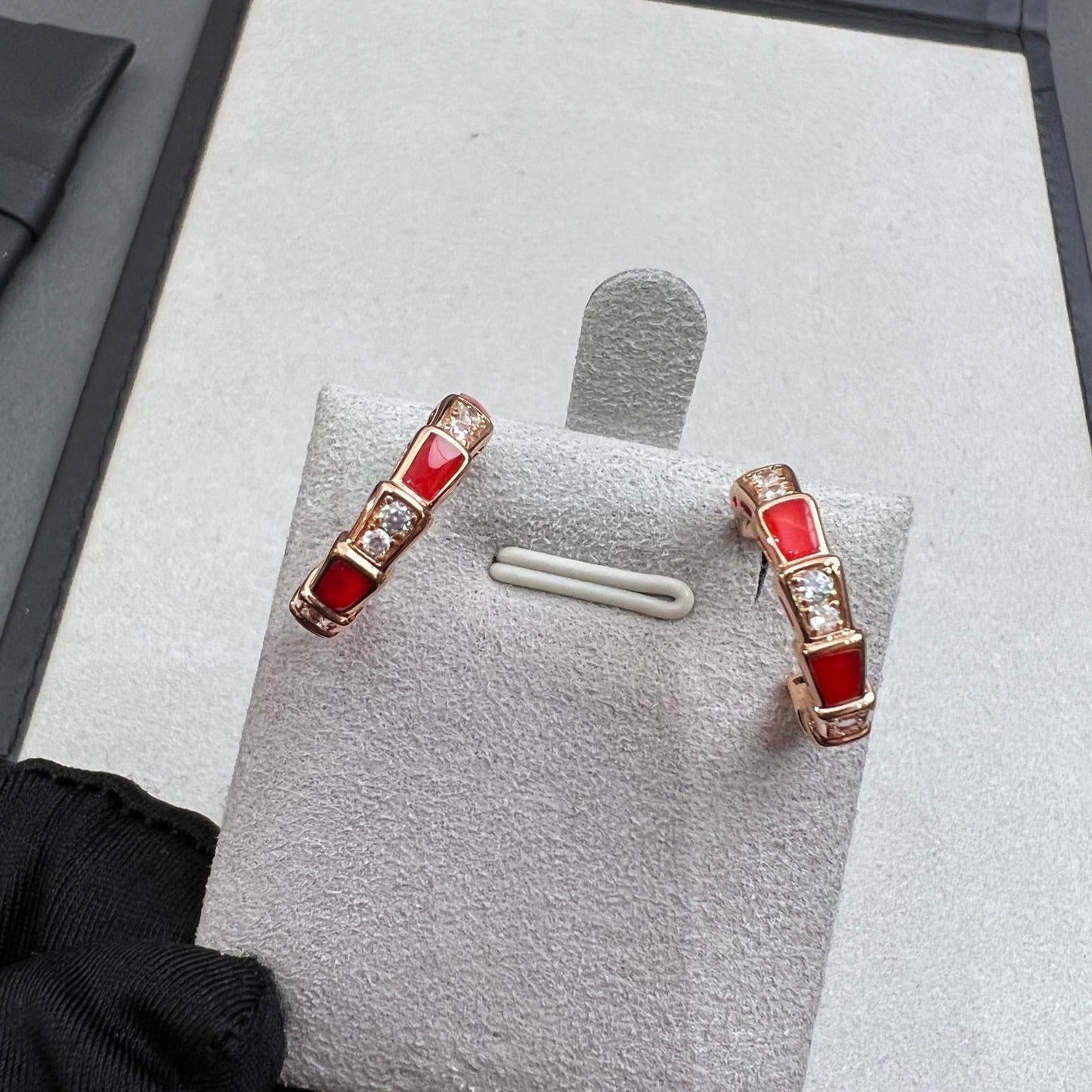 [Auream]SERPENTI CARNELIAN PINK GOLD EARRINGS