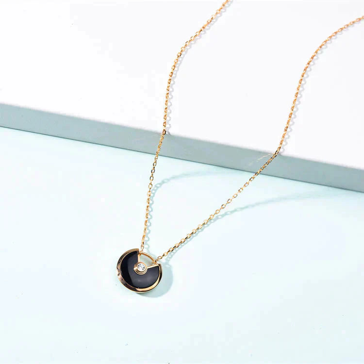 [Auream]AMULETTE GOLD CARNELIAN ONYX NECKLACE
