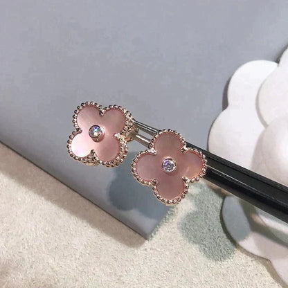 [Auream]CLOVER MEDIUM 1 MOTIFS  PINK MOP DIAMOND EARRINGS