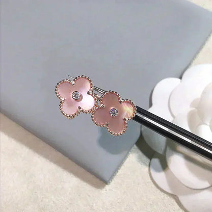 [Auream]CLOVER MEDIUM 1 MOTIFS  PINK MOP DIAMOND EARRINGS