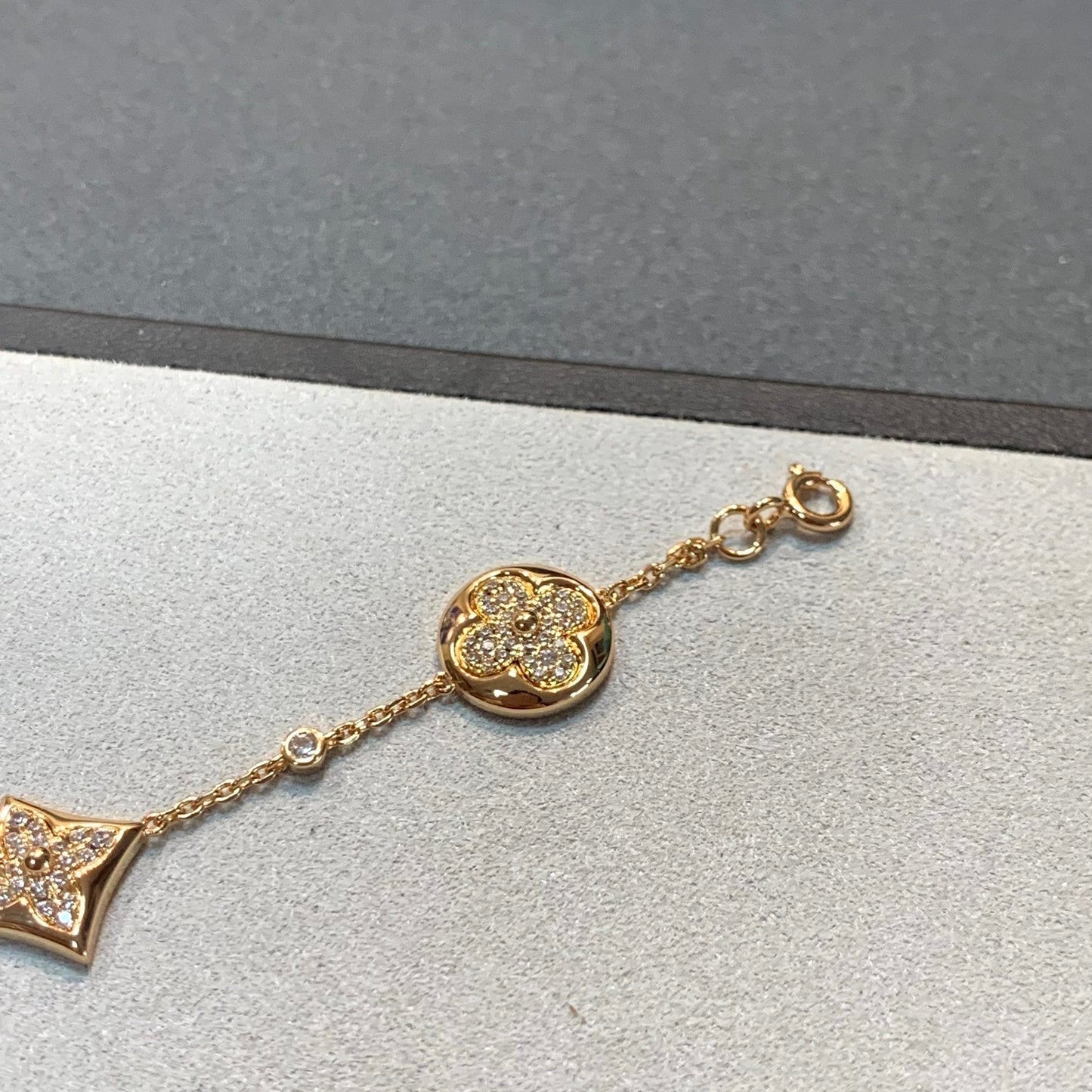 [Auream]STAR AND SUN 4 MOTIFS GOLD DIAMONDS BRACELET