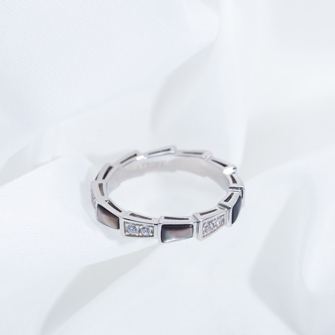 [Auream]SERPENTI RING SILVER  DIAMOND BLACK MOP 3MM