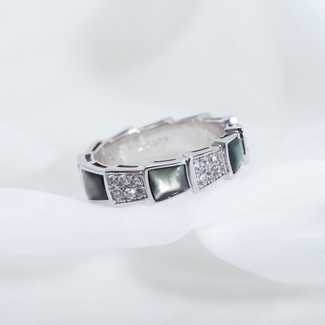 [Auream]SERPENTI RING SILVER DIAMOND BLACK MOP 4MM
