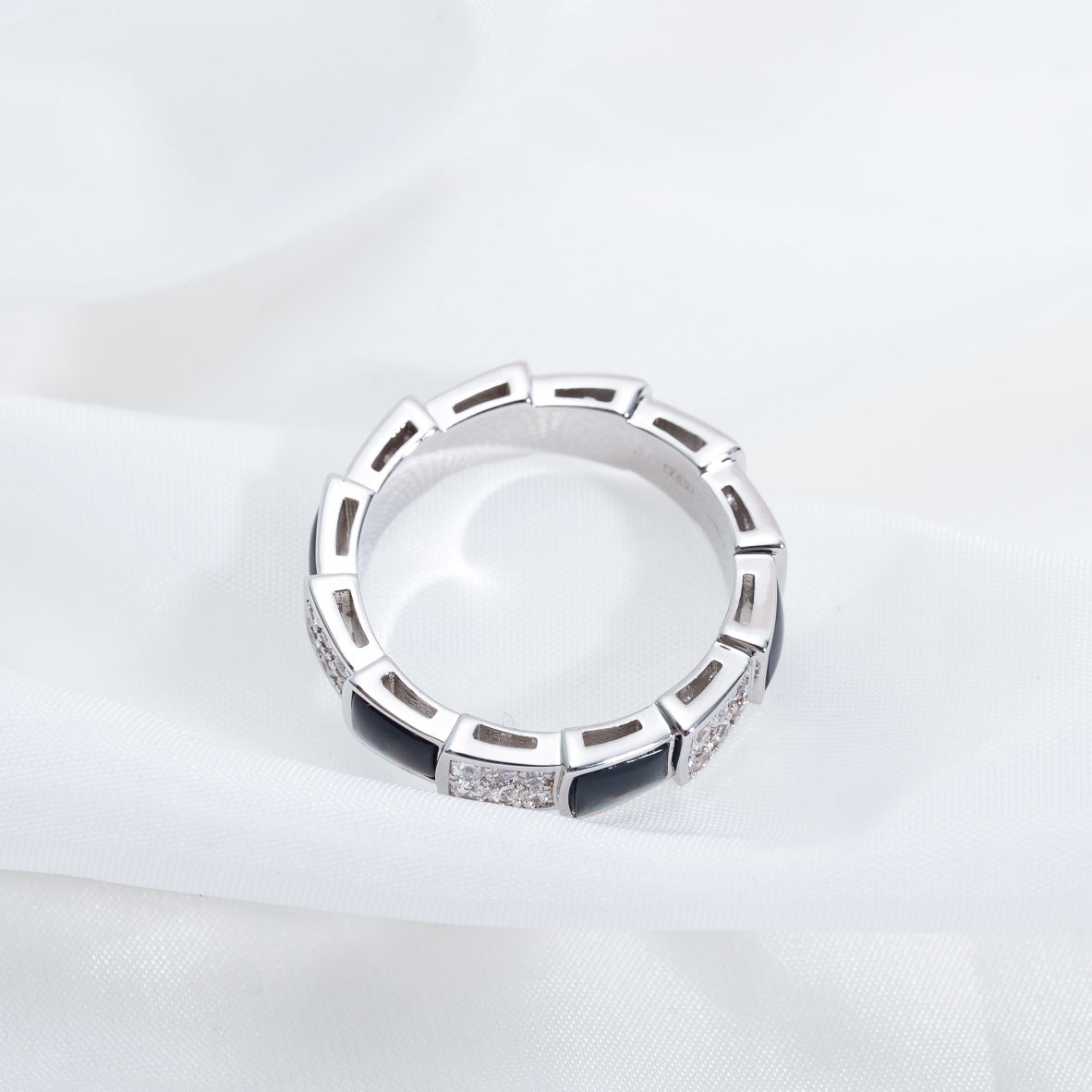 [Auream]SERPENTI RING SILVER DIAMOND BLACK MOP 4MM
