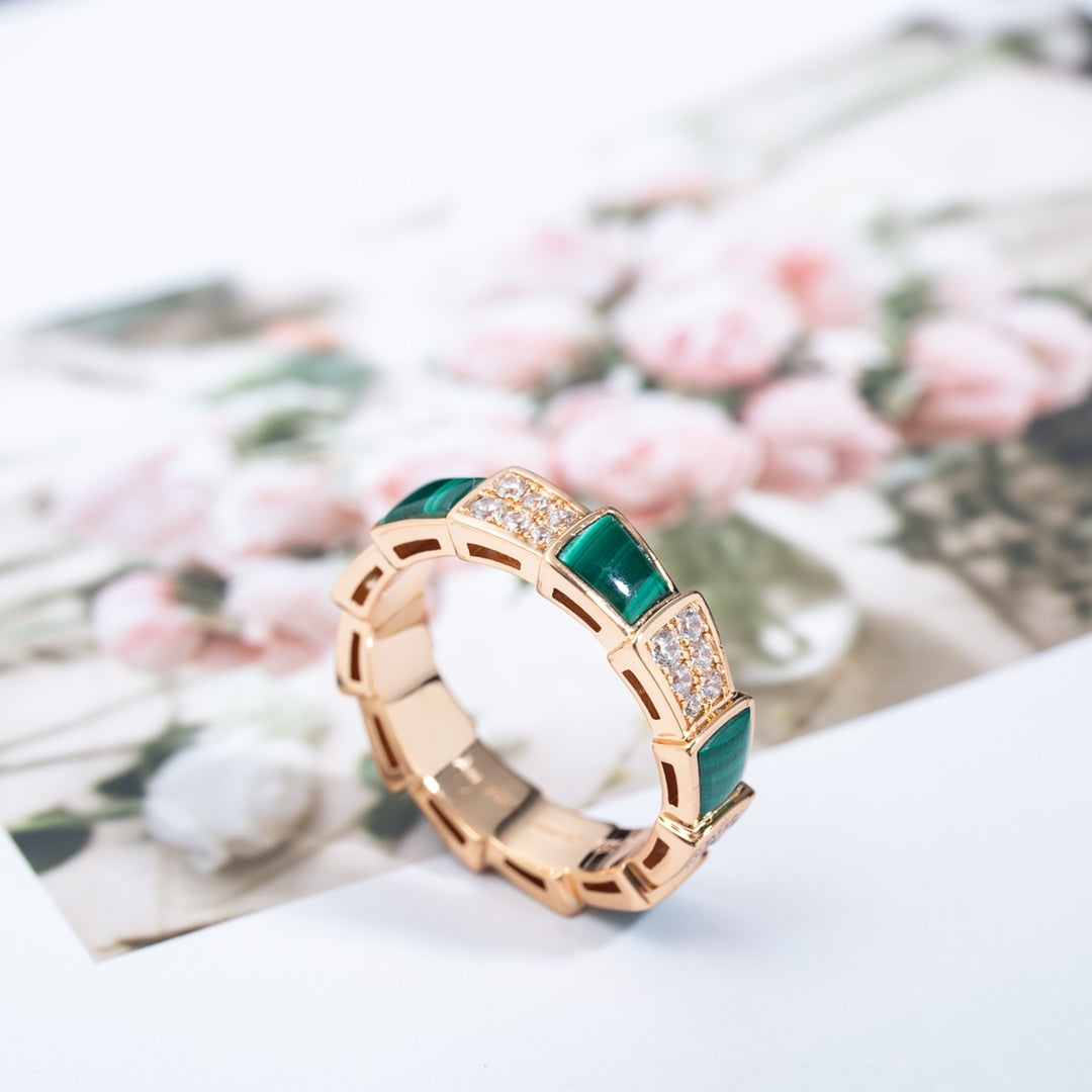 [Auream]SERPENTI RING PINK GOLD MALACHITE DIAMOND PAVED 4MM