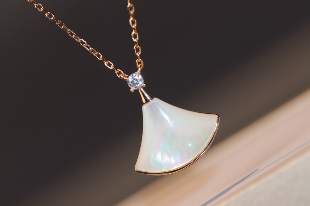 [Auream]DREAM NECKLACE WHITE MOP PINK GOLD 1 DIAMOND