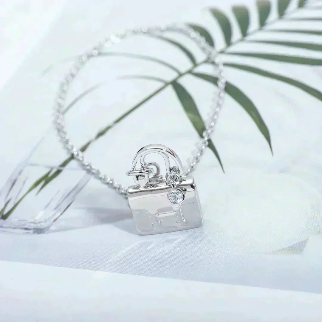 [Auream]AMULETTE PEDANT SILVER NECKLACE