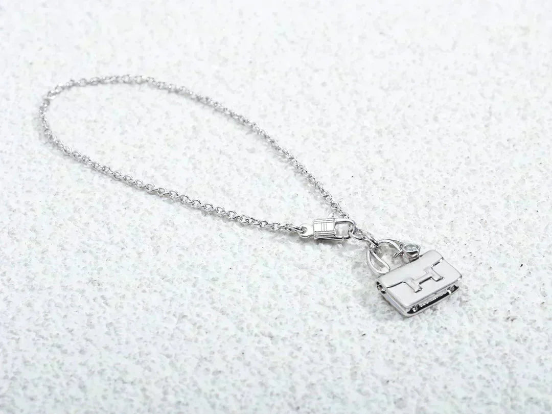 [Auream]AMULETTE PEDANT SILVER NECKLACE