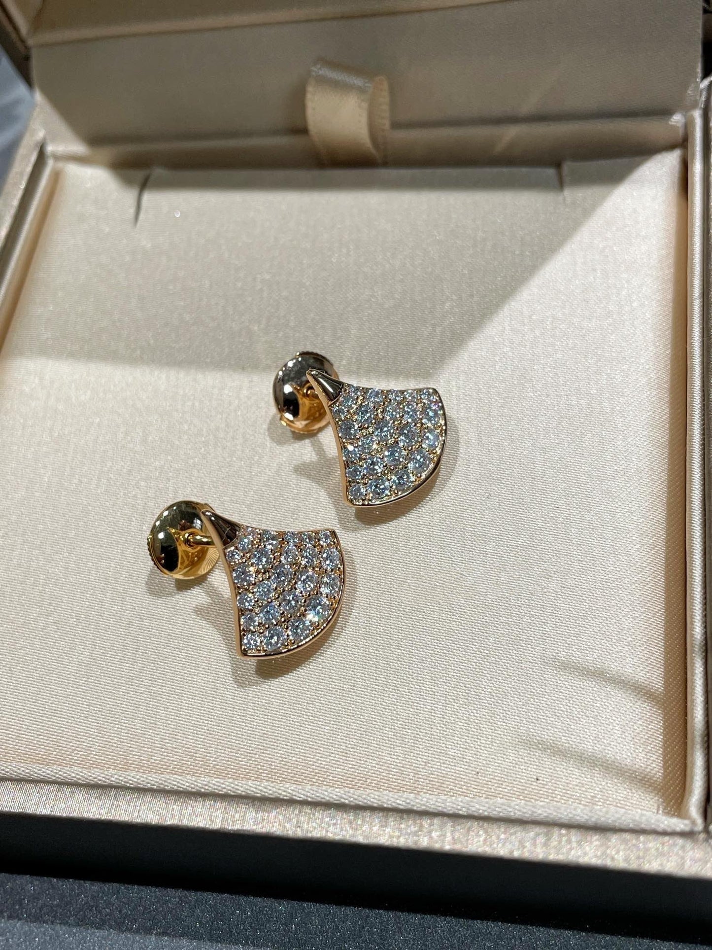 [Auream]DREAM STUD EARRINGS DIAMOND