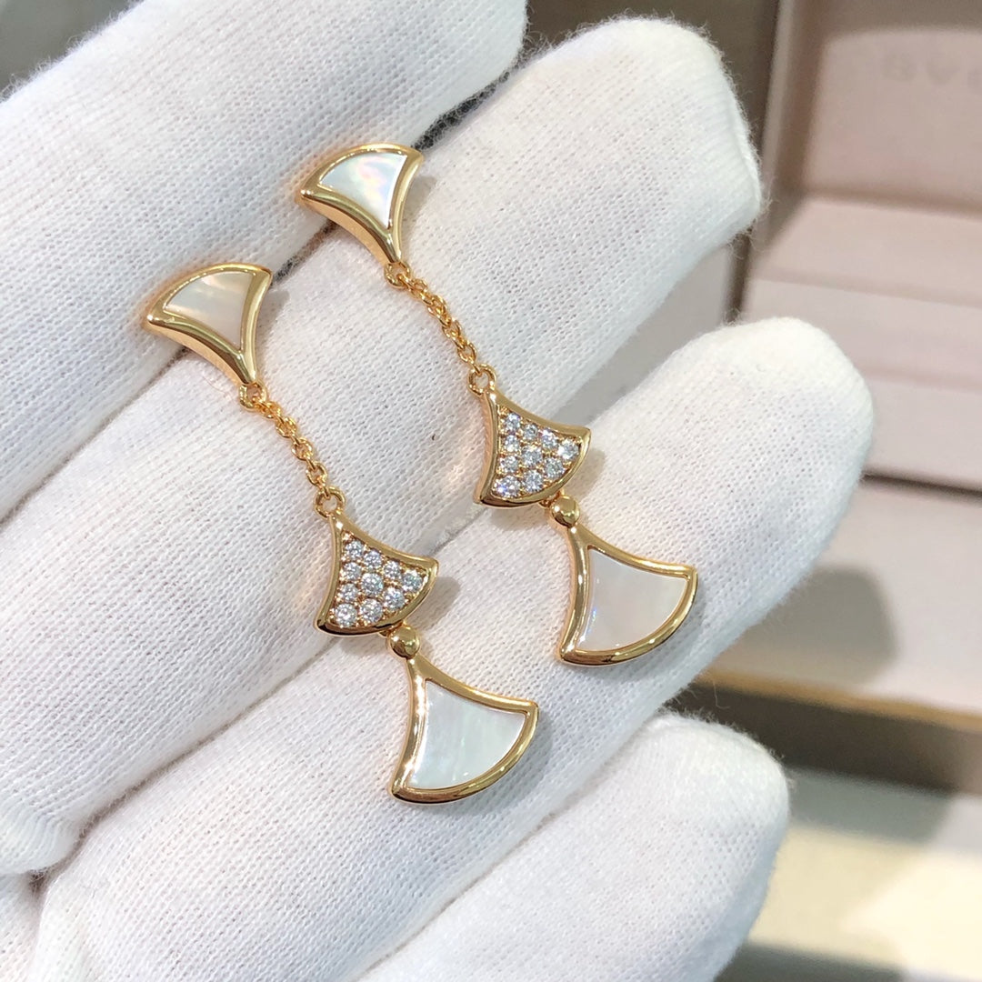 [Auream]DREAM EARRINGS 3 MOTIFS DIAMOND MOP PINK GOLD