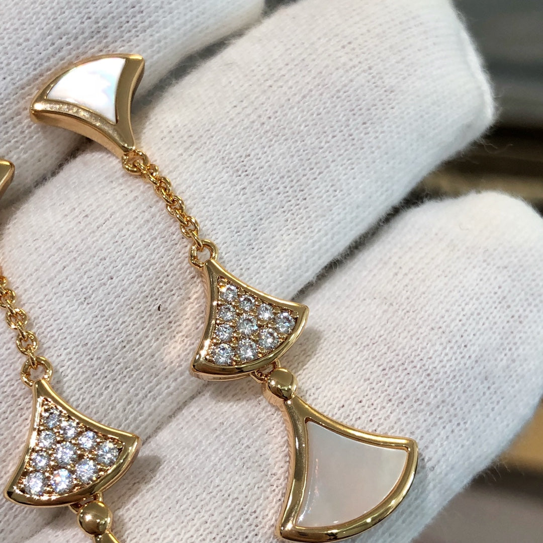 [Auream]DREAM EARRINGS 3 MOTIFS DIAMOND MOP PINK GOLD