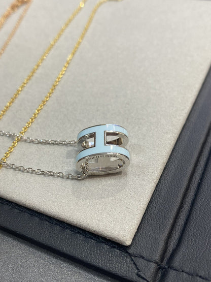 [Auream]POP H LIGHT BLUE NECKLACE