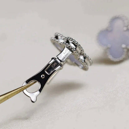 [Auream]CLOVER MEDIUM 1 MOTIFS  WHITE MOP EARRINGS SILVER