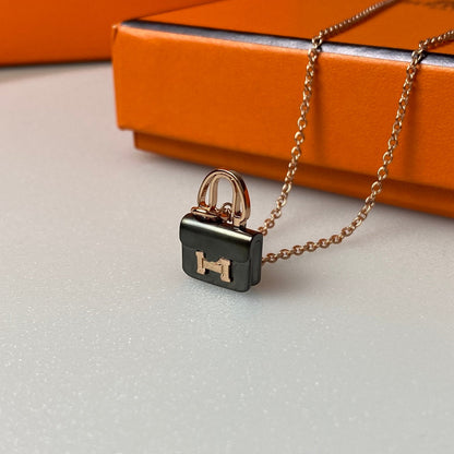 [Auream]CONSTANCE BLACK PEDANT PINK GOLD NECKLACE