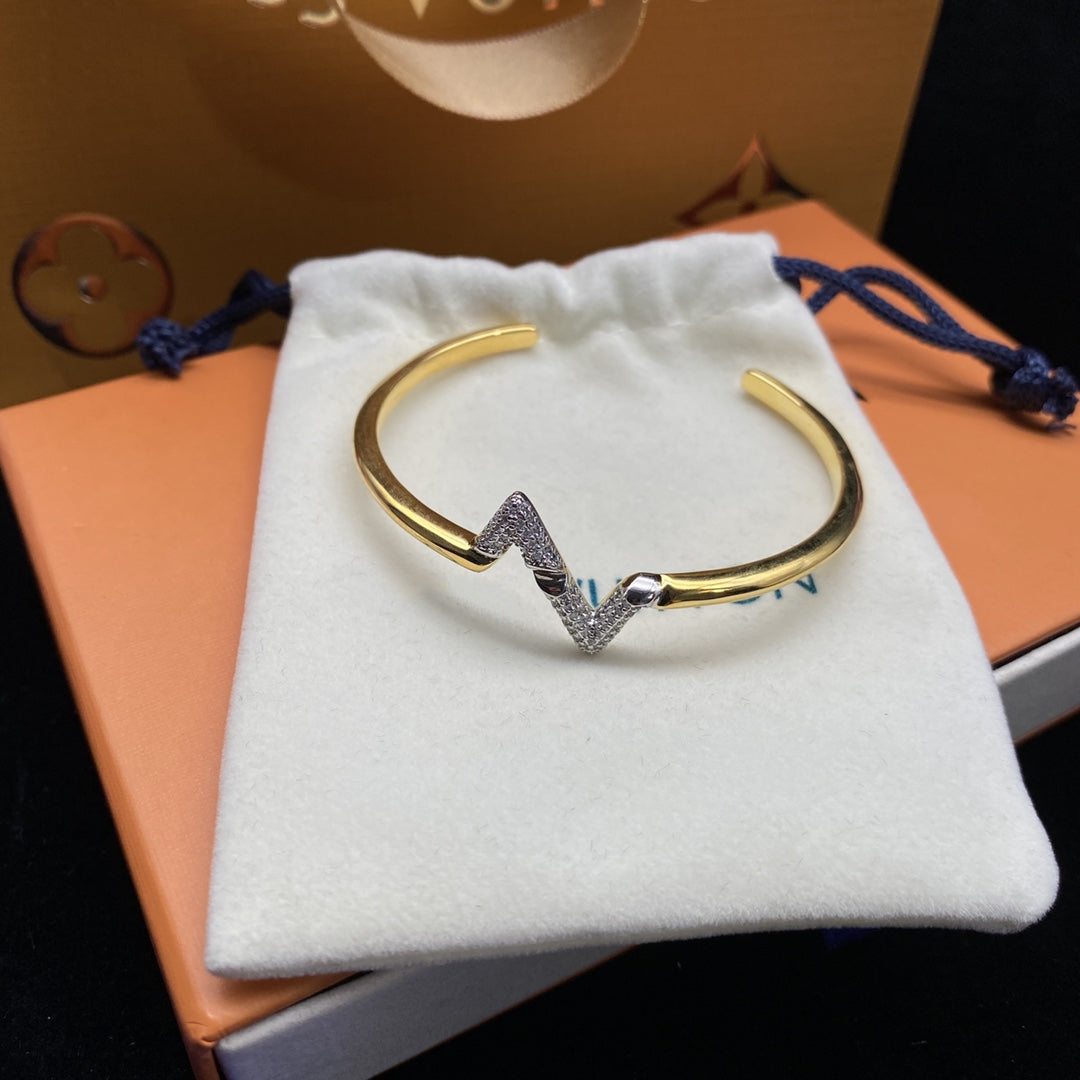 [Auream]VOLTE UPSITE DOWN DIAMOND GOLD OPEN BRACELET