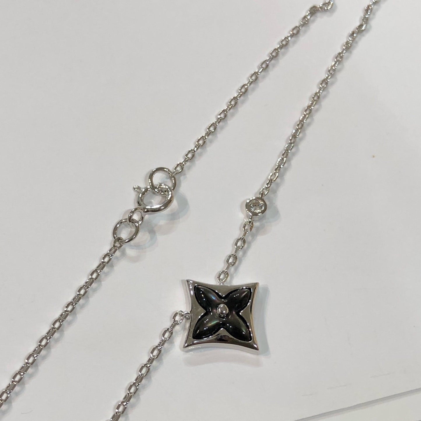 [Auream]STAR BLACK MOP NECKLACE