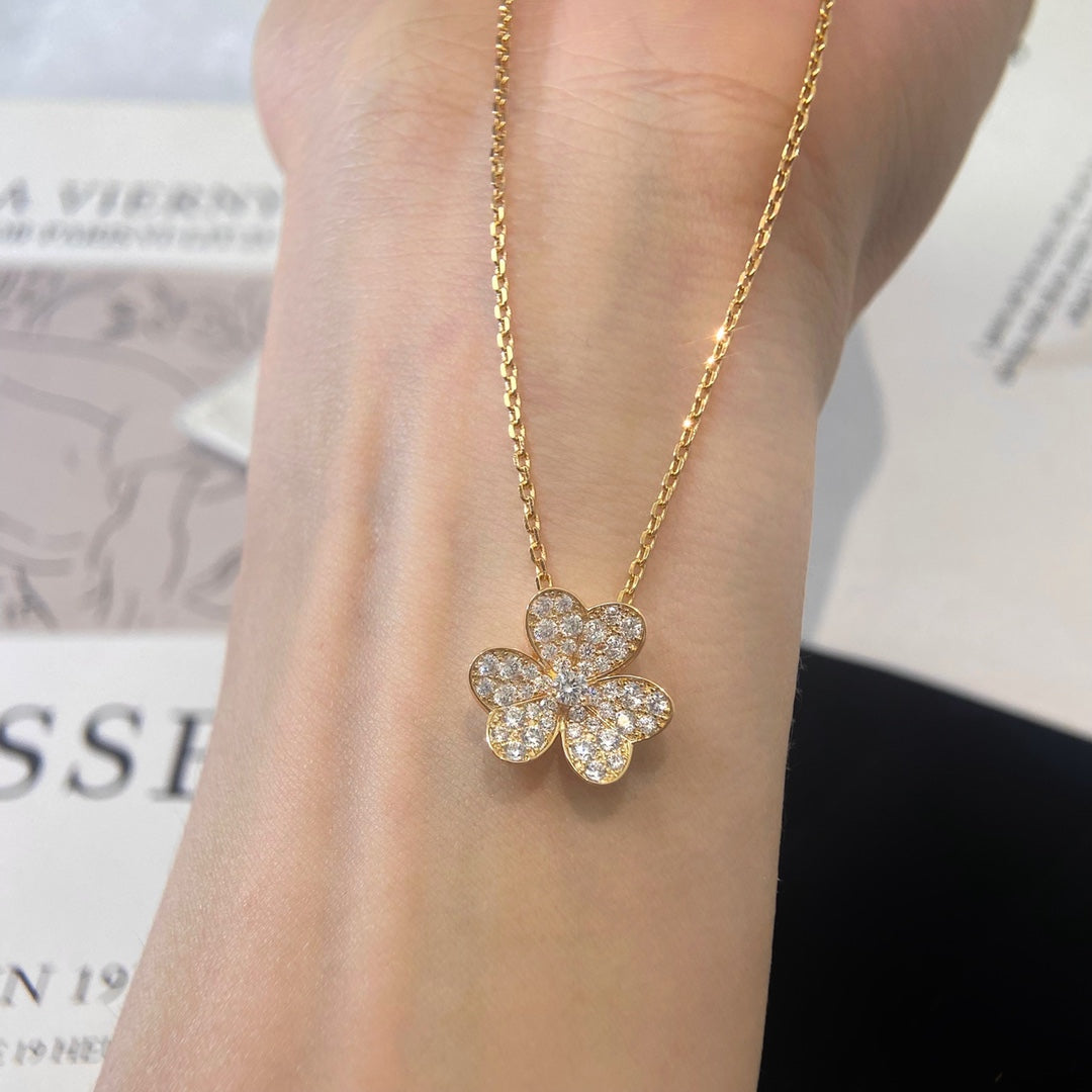 [Auream]FLOWER DIAMOND NECKLACE