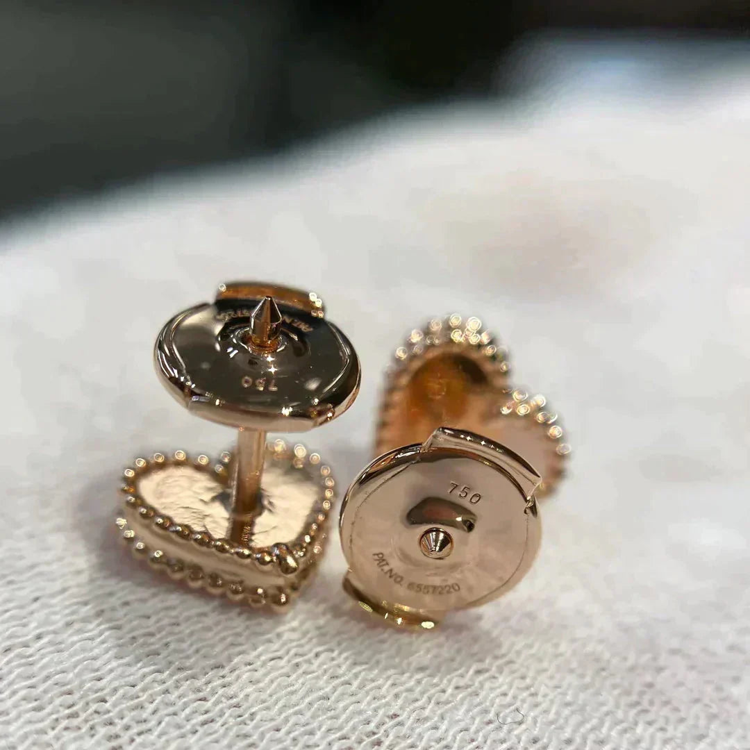 [Auream]HEART CARNELIAN STUD EARRINGS
