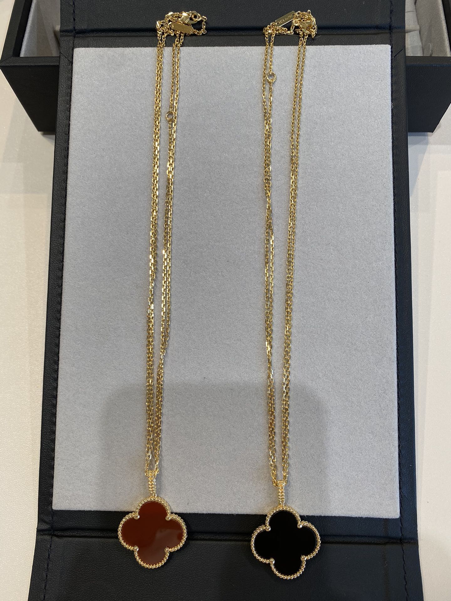 [Auream]CLOVER 25MM NECKLACE GOLD CARNELIAN