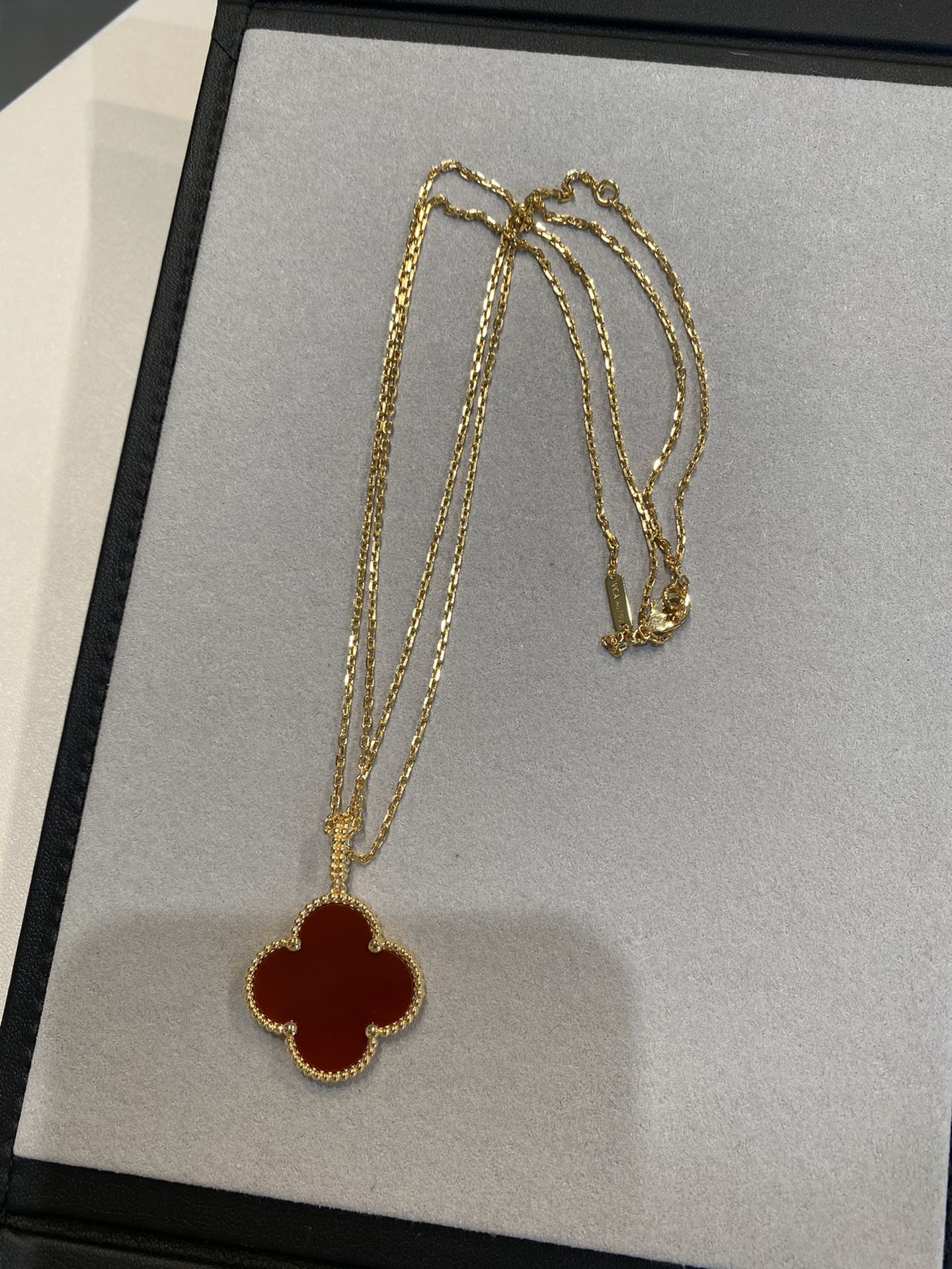[Auream]CLOVER 25MM NECKLACE GOLD CARNELIAN