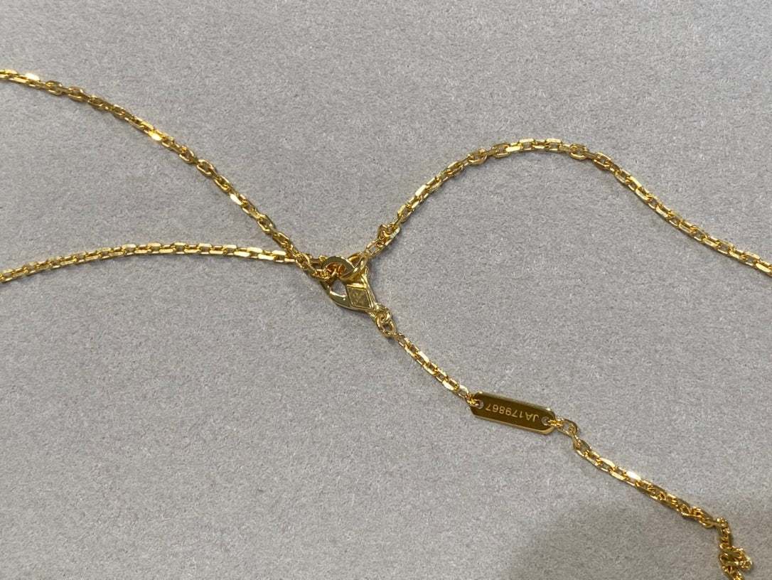 [Auream]CLOVER 25MM NECKLACE GOLD CARNELIAN