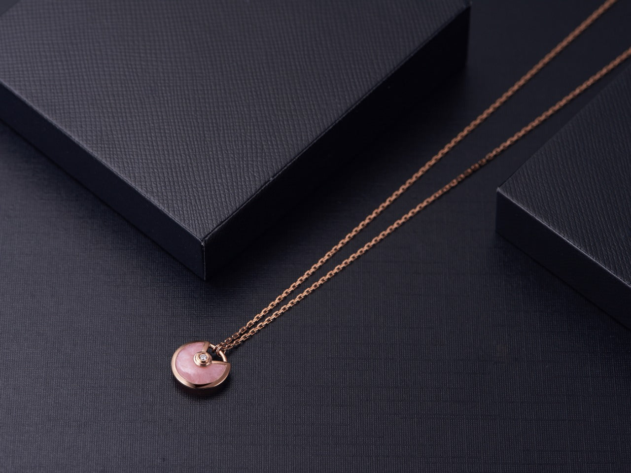 [Auream]AMULETTE ROSE GOLD PINK MOP NECKLACE
