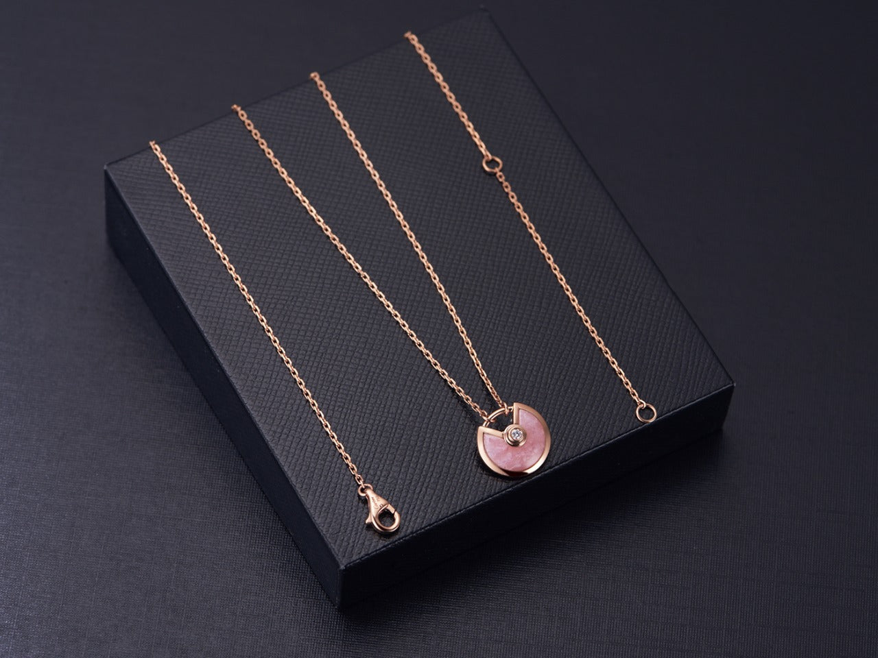 [Auream]AMULETTE ROSE GOLD PINK MOP NECKLACE