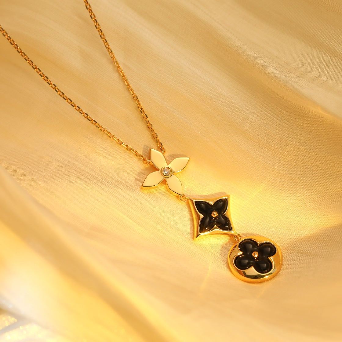 [Auream]STAR AND SUN ONYX PINK GOLD NECKLACE