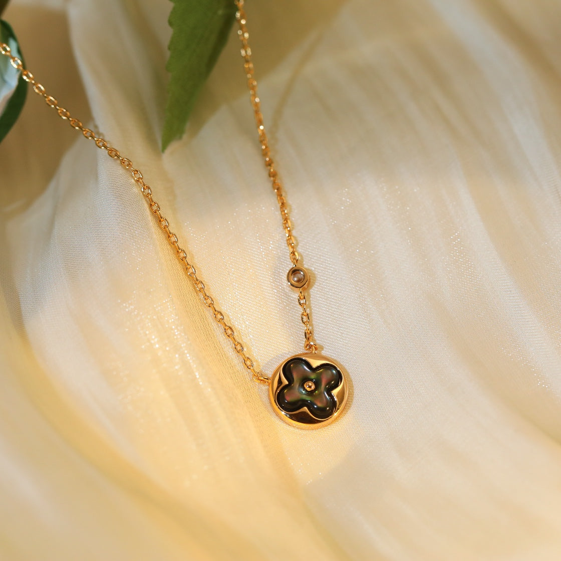 [Auream]SUN PEDANT PINK GOLD 1 DIAMOND NECKLACE