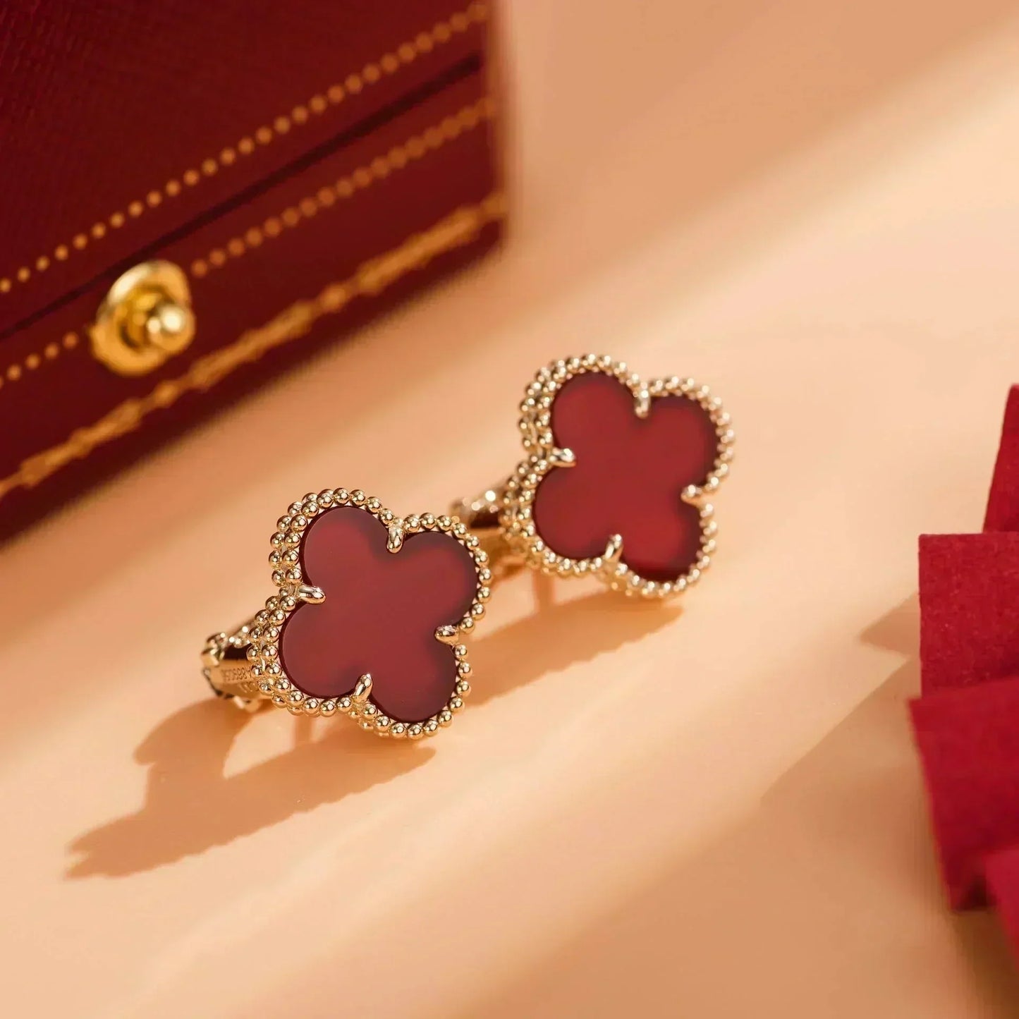 [Auream]CLOVER MEDIUM 1 MOTIFS CARNELIAN  EARRINGS
