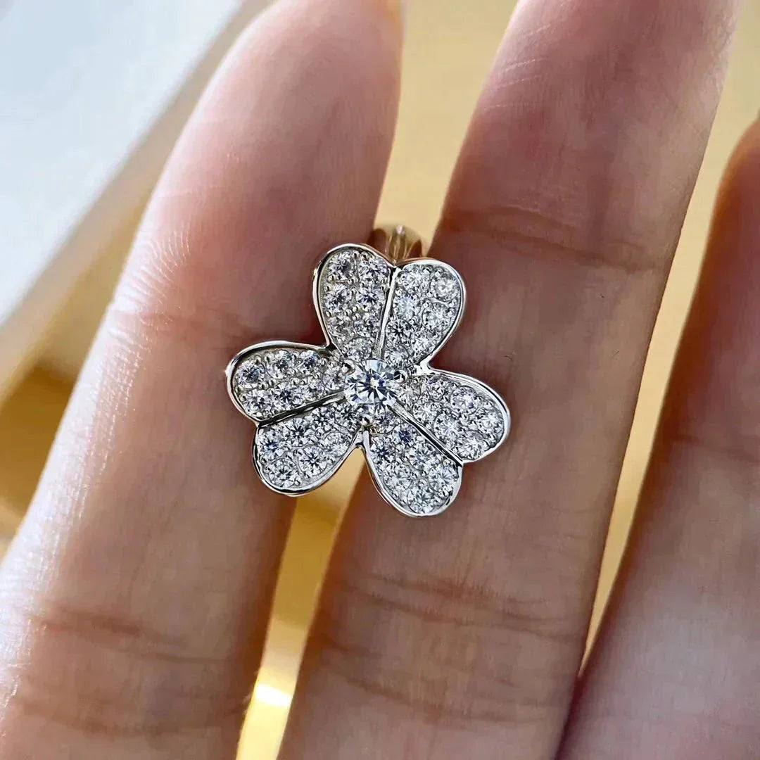 [Auream]CLOVER COMOS DIAMOND EARRINGS SILVER
