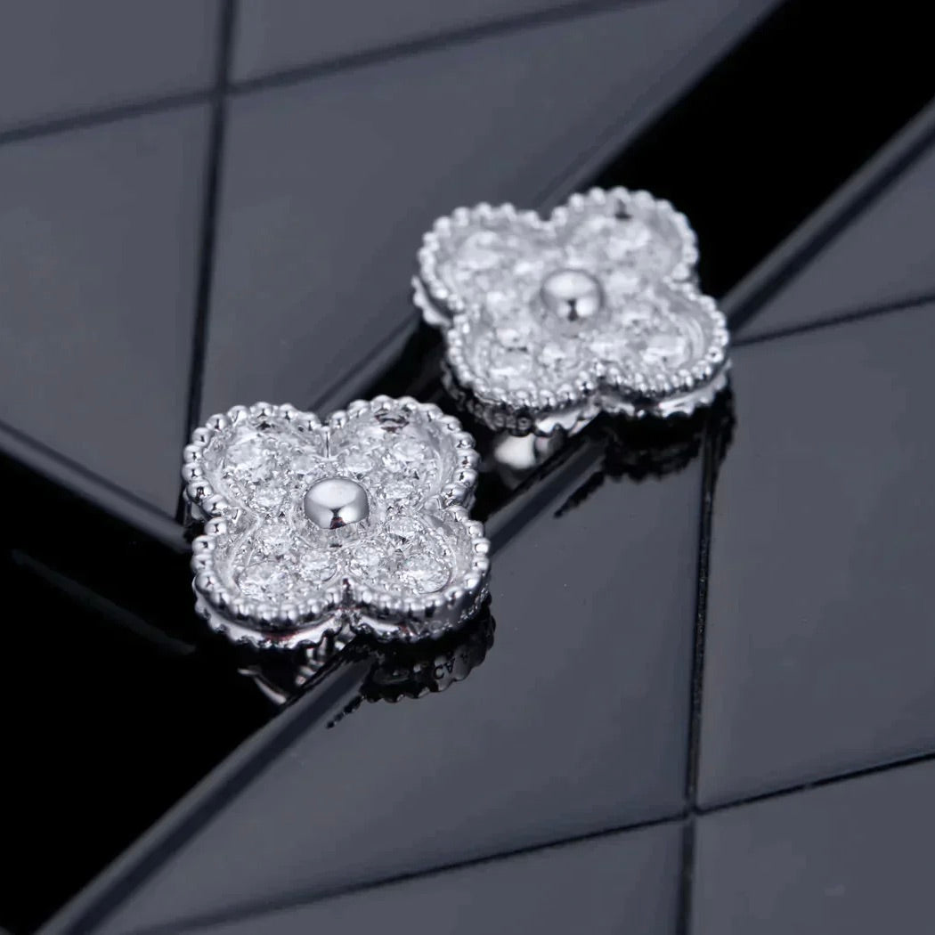 [Auream]CLOVER 1 MOTIFS DIAMOND STUD EARRINGS SILVER