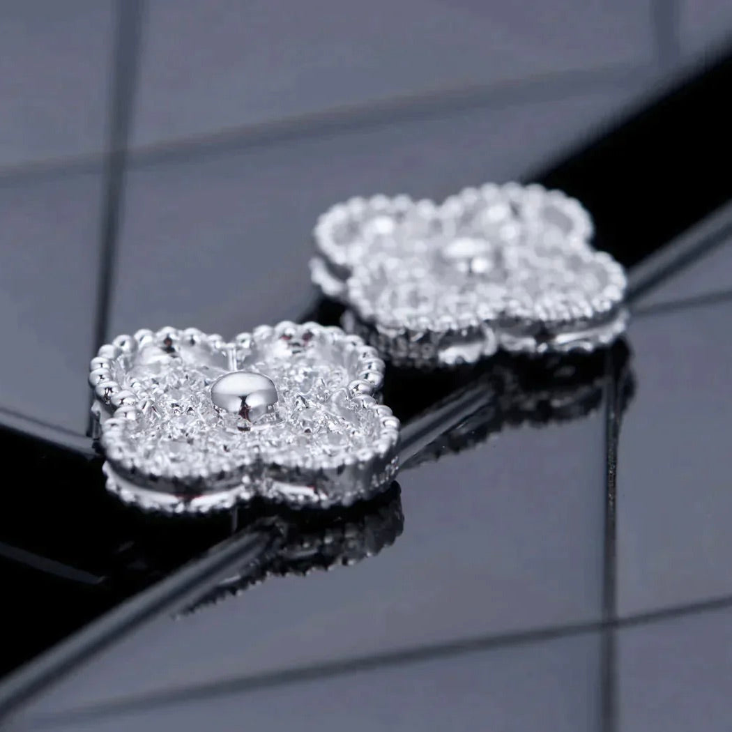 [Auream]CLOVER 1 MOTIFS DIAMOND STUD EARRINGS SILVER