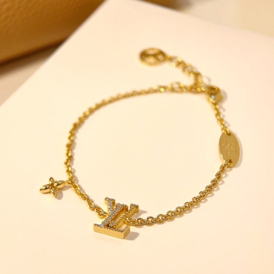 [Auream]LOGO STAR MOTIF GOLD BRACELET