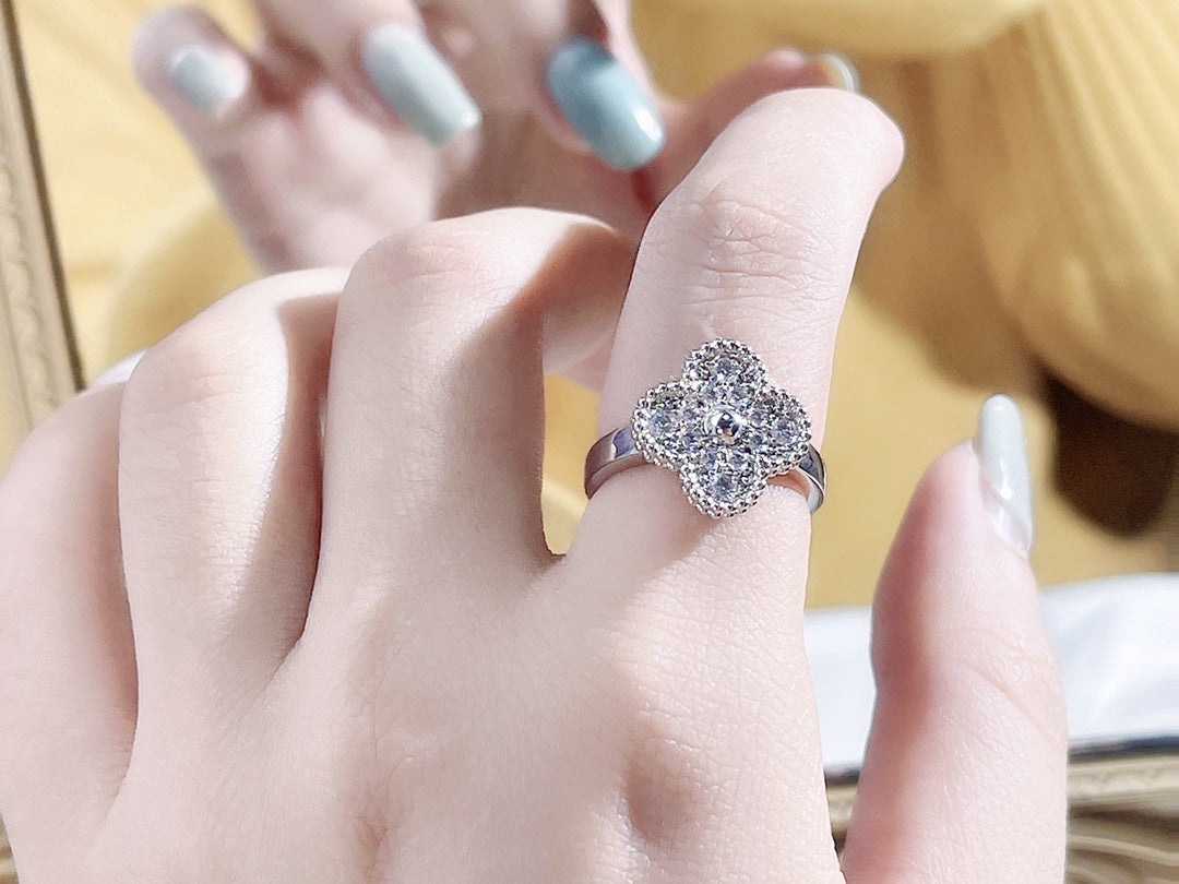 [Auream]CLOVER DIAMOND RING