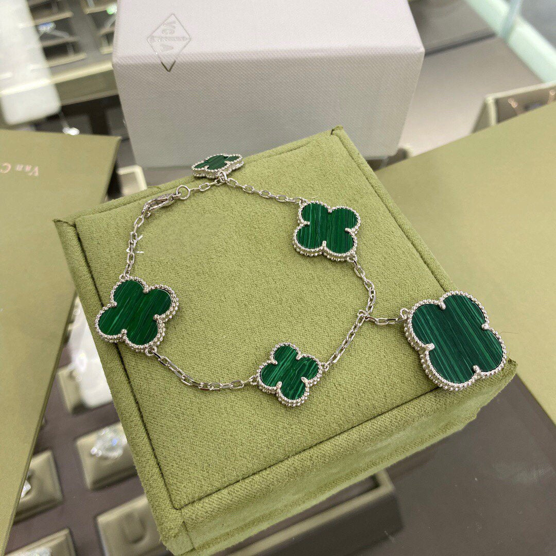 [Auream]CLOVER 5 MOTIFS SIVLER MALACHITE BRACELET