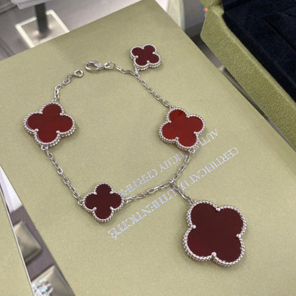[Auream]CLOVER 5 MOTIFS SIVLER CARNELIAN BRACELET