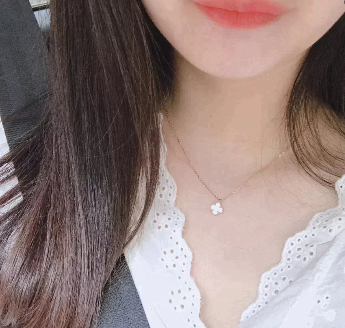 [Auream]CLOVER MINI 9.5MM WHITE MOTHER-OF-PEARL NECKLACE