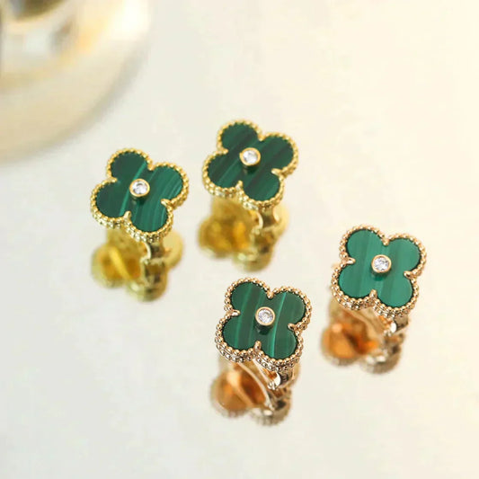 [Auream]CLOVER MEDIUM 1 MOTIFS MALACHITE DIAMOND EARRINGS