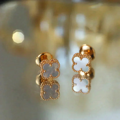 [Auream]CLOVER MINI 9.5MM WHITE MOP EARRINGS