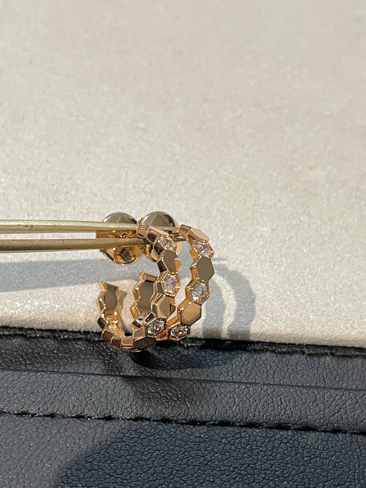 [Auream]Hollow Design Four-Leaf Clover Flower Shape Ring