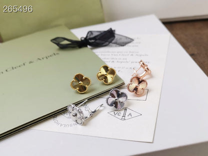 [Auream]CLOVER MEDIUM STUD EARRINGS