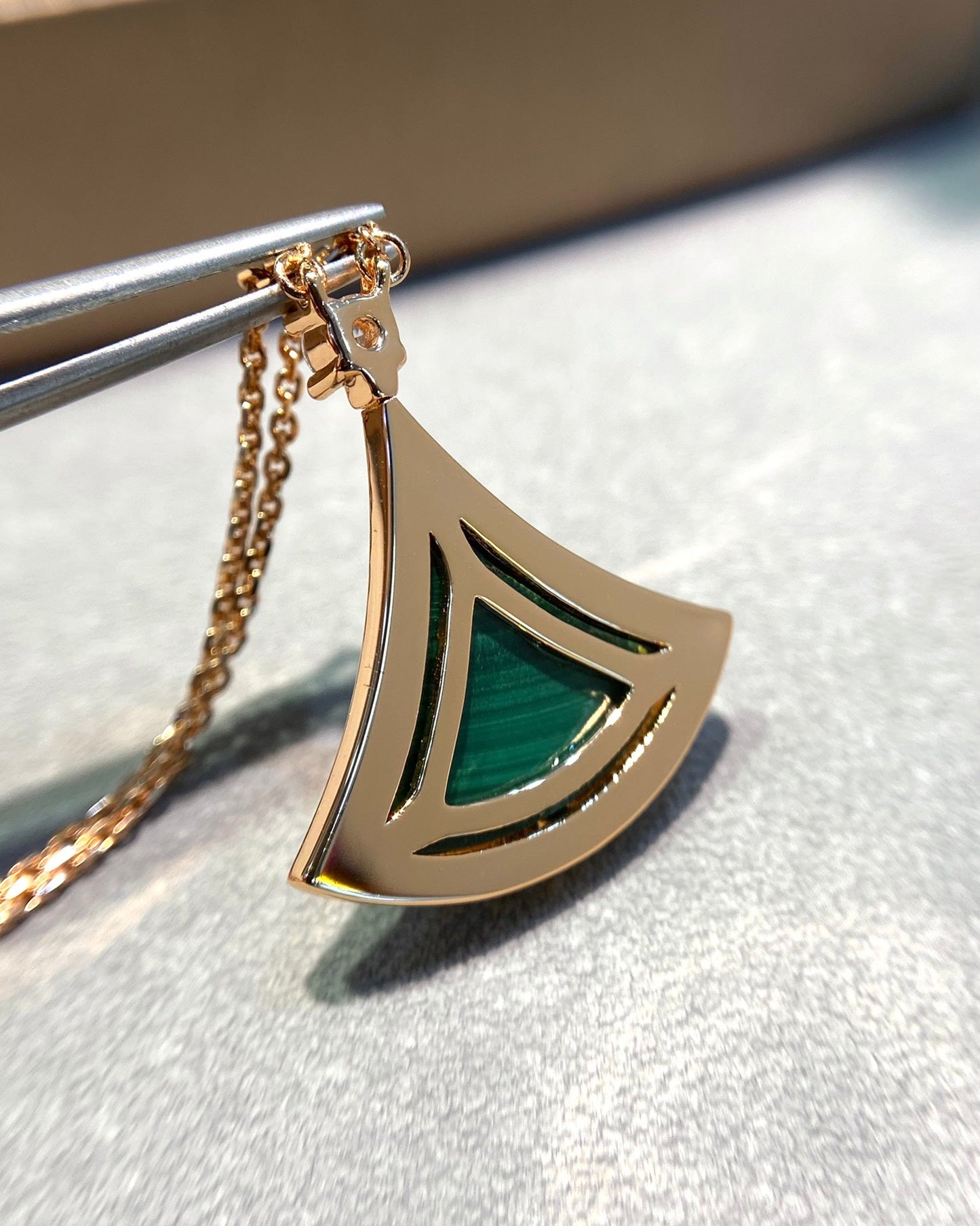 [Auream]DREAM MALACHITE DIAMOND PAVED PINK GOLD NECKLACE