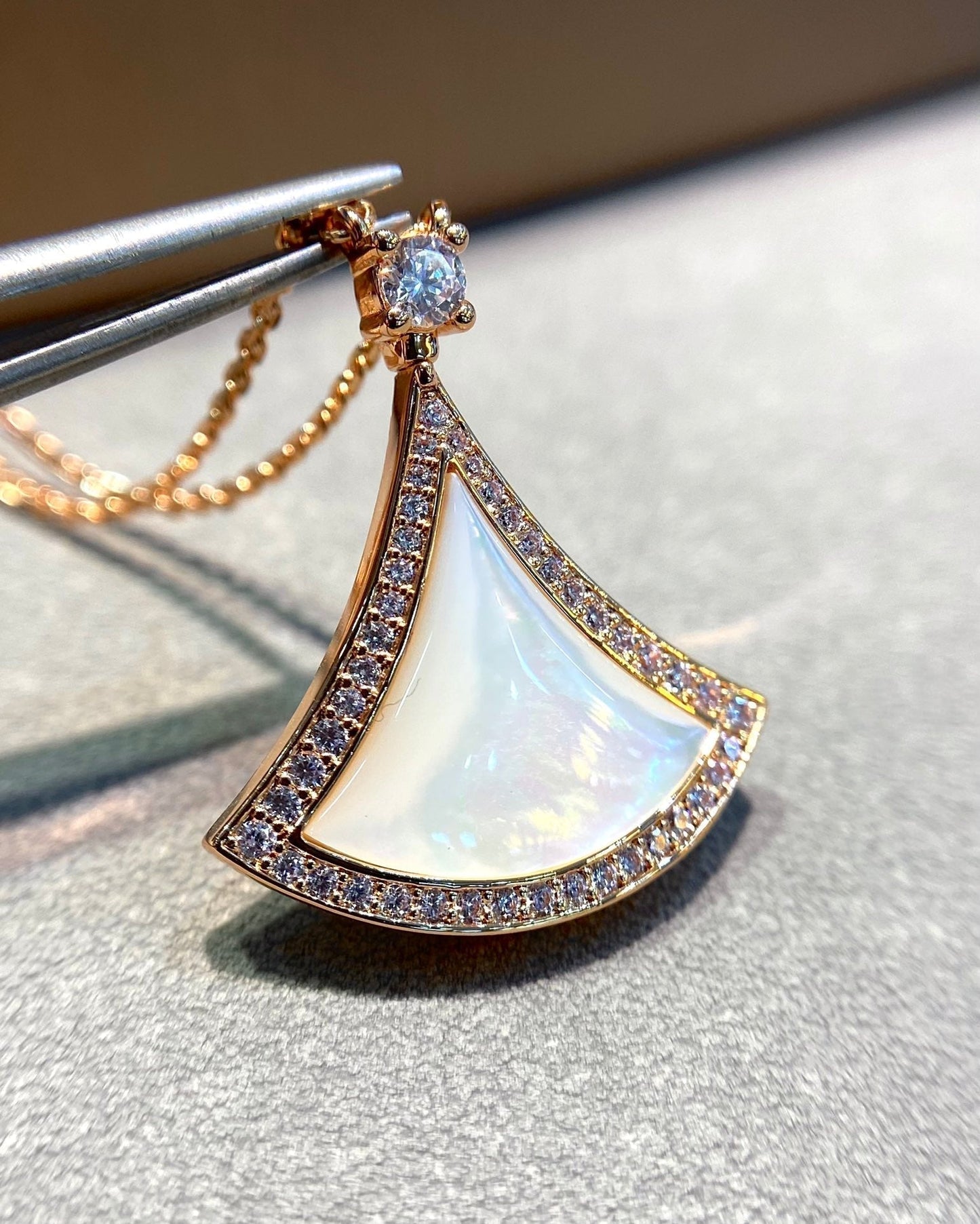 [Auream]DREAM MOP DIAMOND PAVED PINK GOLD NECKLACE